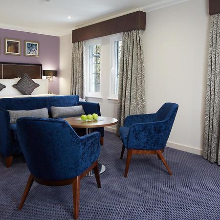 The Bull Otel Gerrards Cross Dış mekan fotoğraf