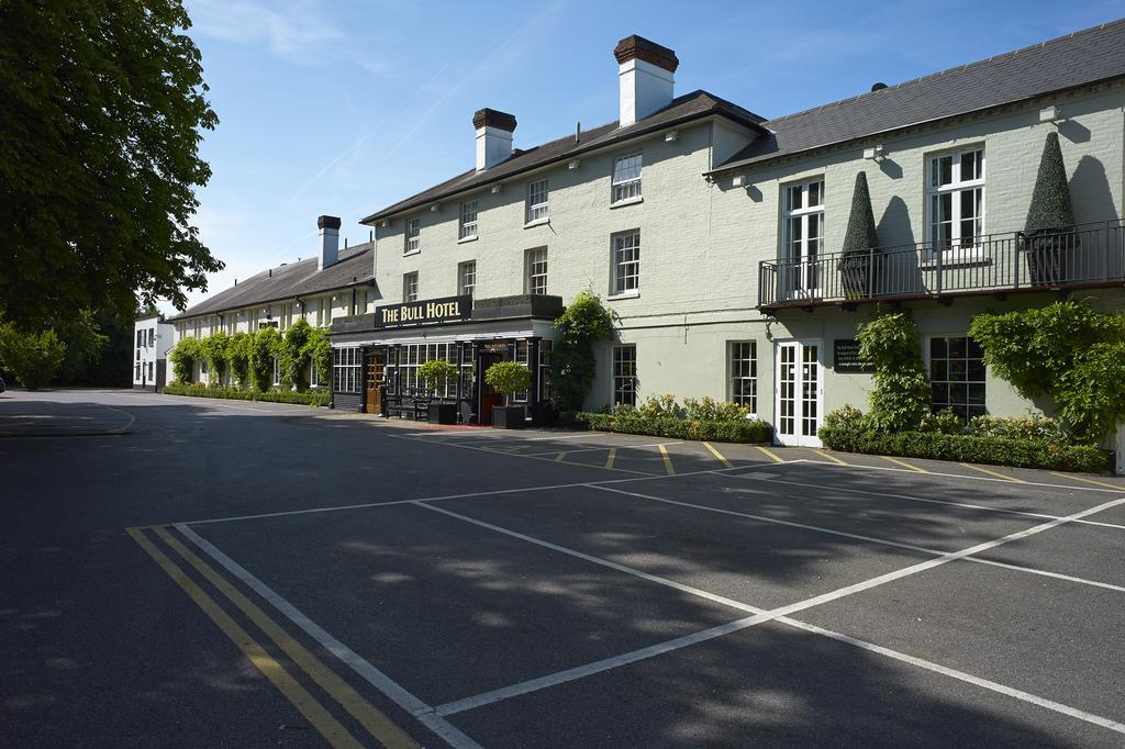 The Bull Otel Gerrards Cross Dış mekan fotoğraf